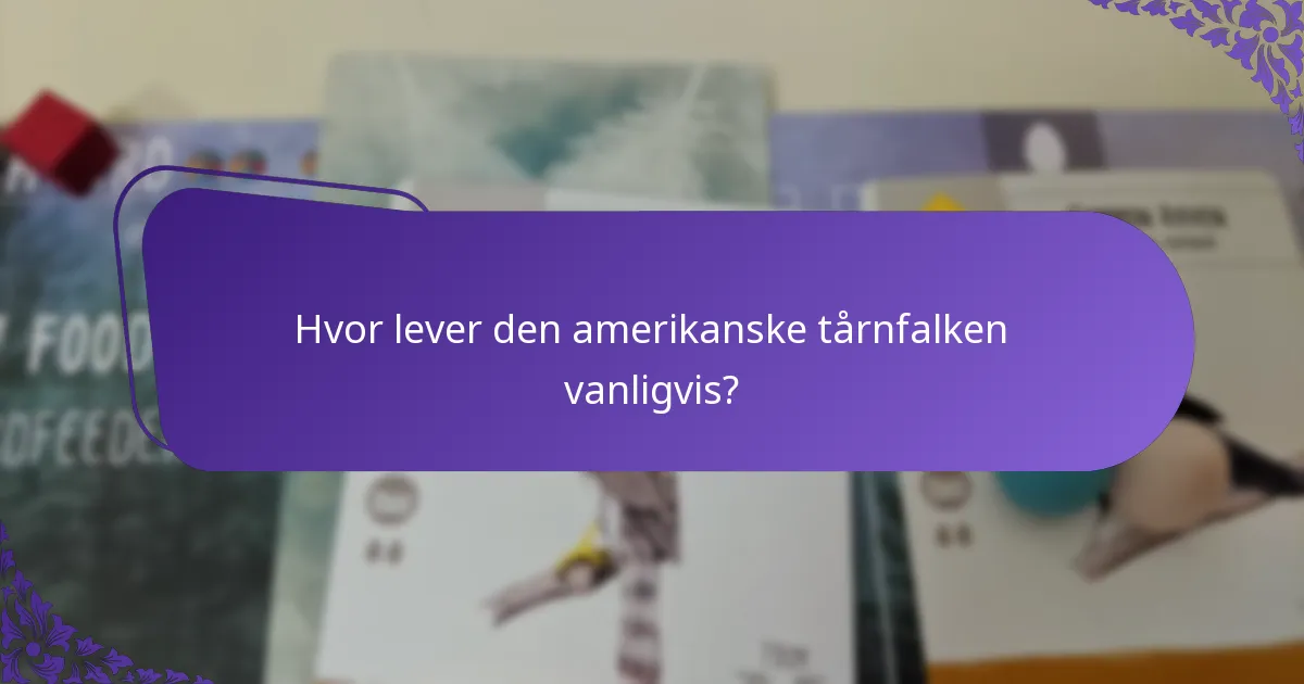 Hvordan varierer jaktteknikkene etter region for den amerikanske tårnfalken?
